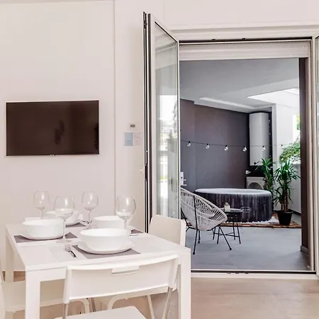 Apartment Apulialux Design - Relax, Spa E Free Parking Bari