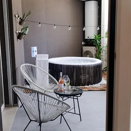 Apulialux Design - Relax, Spa E Free Parking 公寓 *